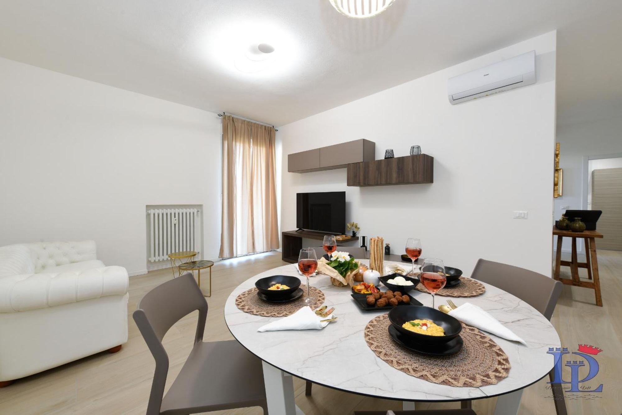 Desenzanoloft Official Partner Marriott Homes & - Elegance * Desenzano del Garda